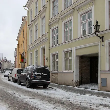 Exclusive Charm Of The Old Apartament