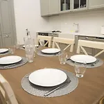 Exclusive Charm Of The Old Appartement *
